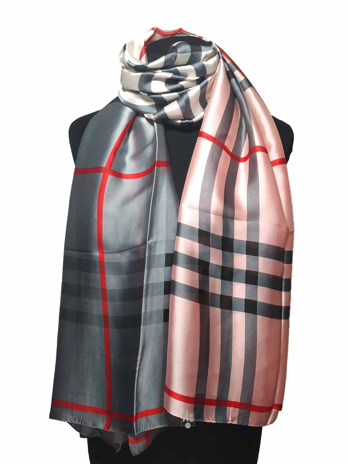 шарф у стилі Burberry
