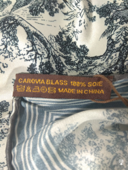 Платок шелковый Carovia Blass 90х90см 100% шелк животные ч/б — изображение 5