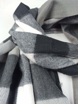 шарф у клітинку тартан