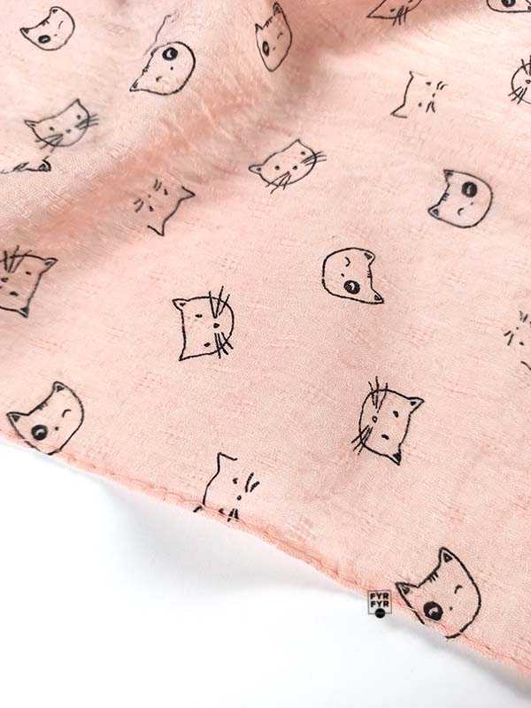 платок с котиками