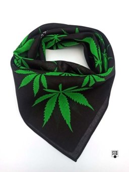 бандана с коноплей